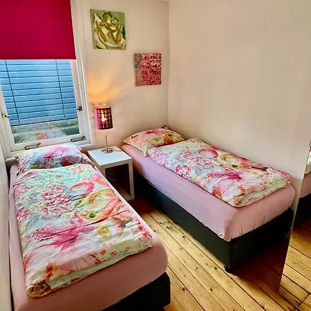 Houseboat On The Nieuwe Keizersgracht Båthotell *