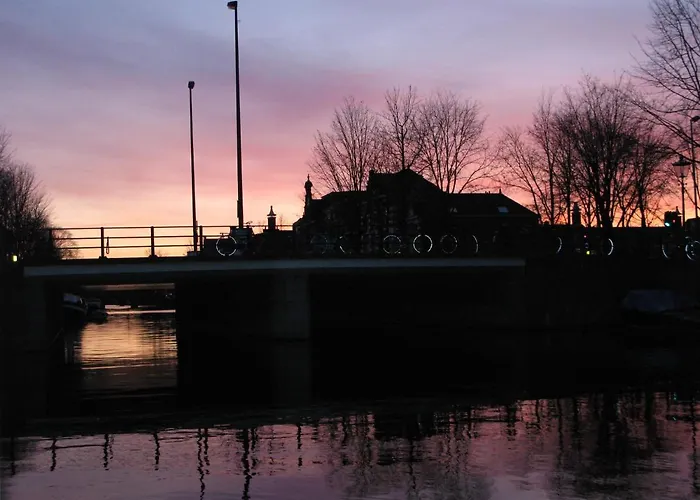 Houseboat On The Nieuwe Keizersgracht Båthotell *