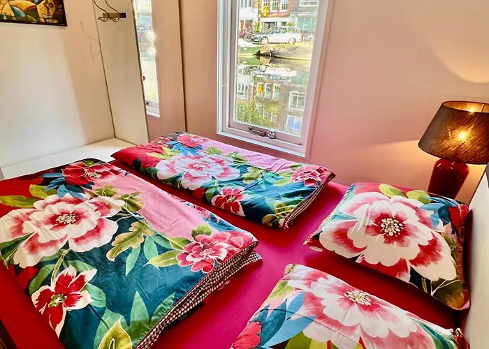 Botel Houseboat On The Nieuwe Keizersgracht Amsterdam